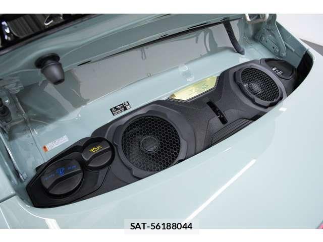 Porsche 911 2025-09 8414373-5