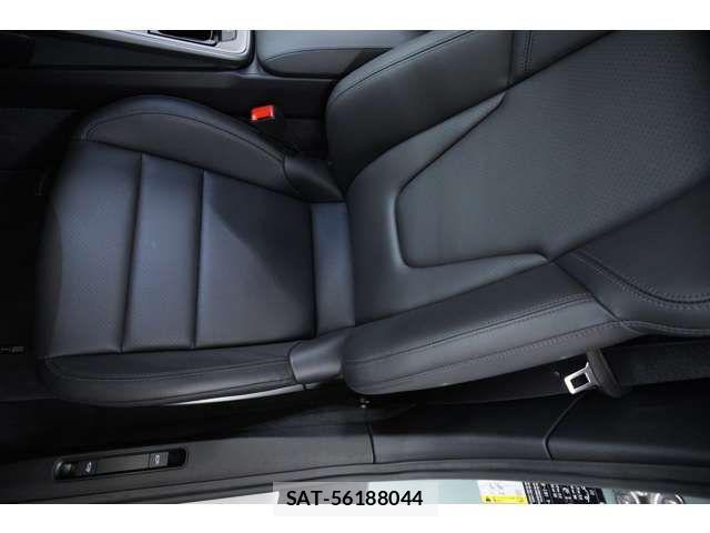 Porsche 911 2025-09 8414373-6