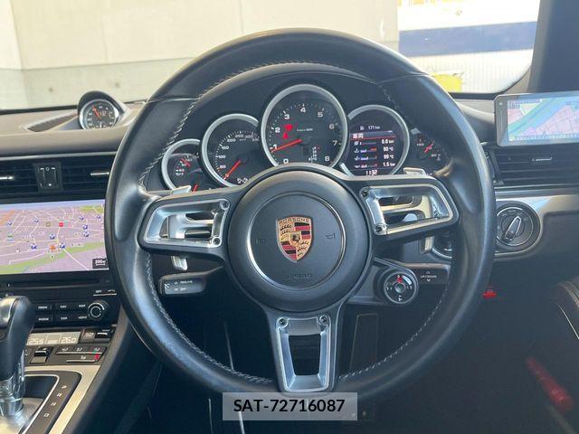 Porsche 911 2018-06 8438714-11