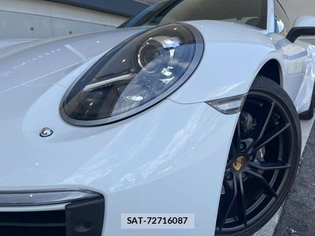 Porsche 911 2018-06 8438714-13