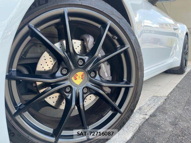 Porsche 911 2018-06 8438714-19