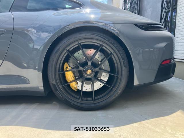 Porsche 911 2026-02 8485918-9