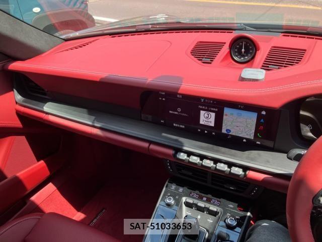 Porsche 911 2026-02 8485918-20