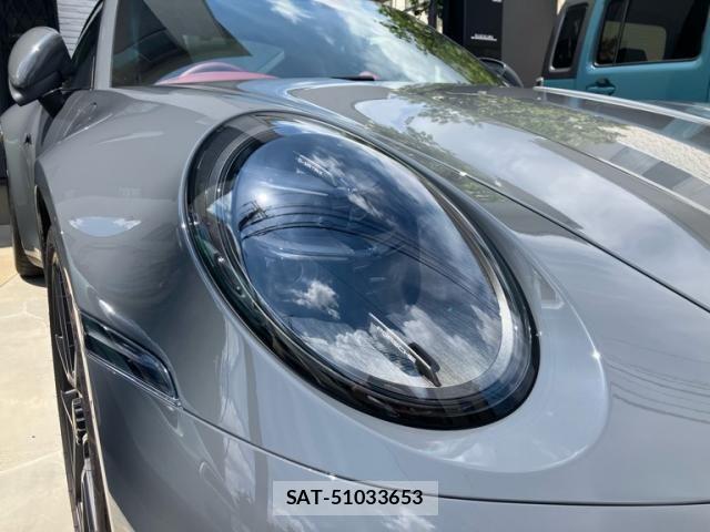 Porsche 911 2026-02 8485918-5