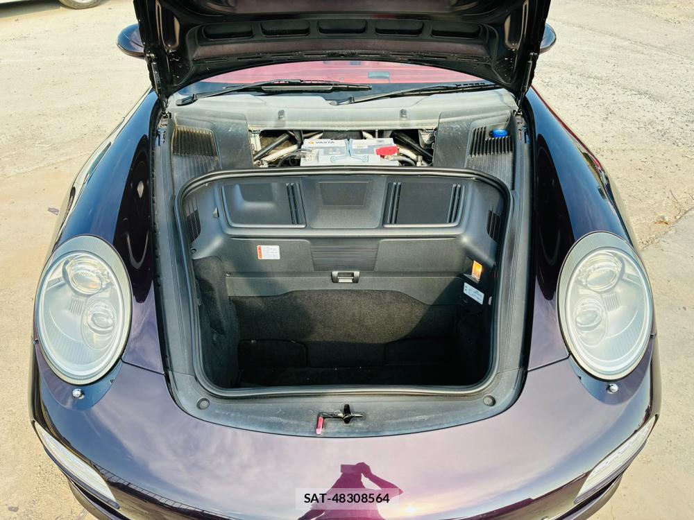Porsche 911 2011-02 8368104-23