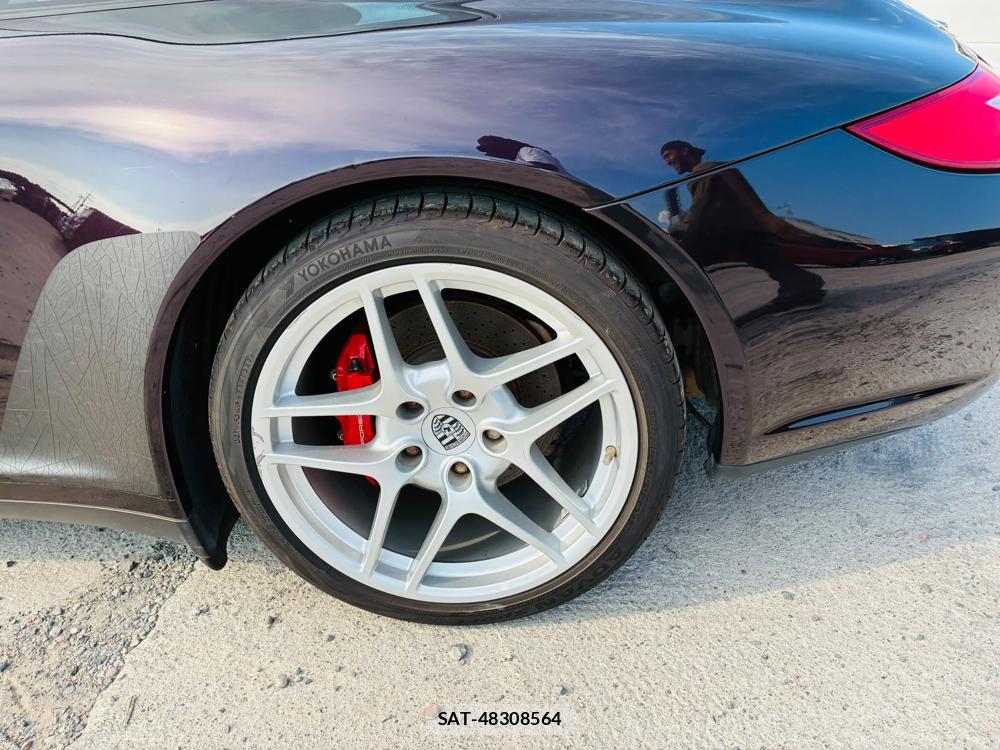 Porsche 911 2011-02 8368104-27