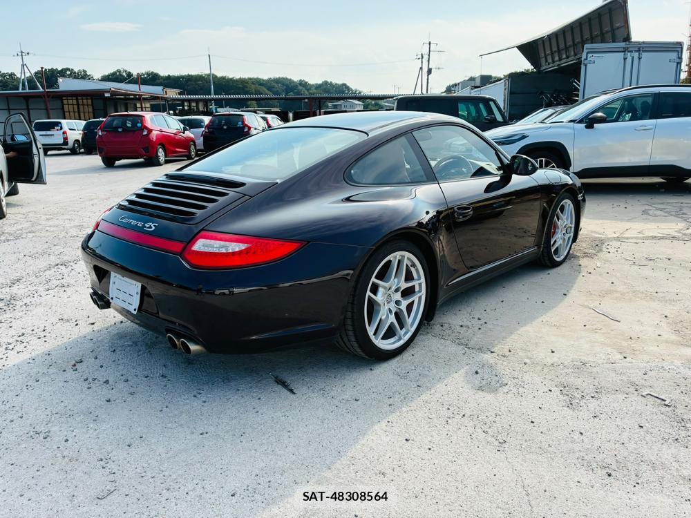 Porsche 911 2011-02 8368104-4