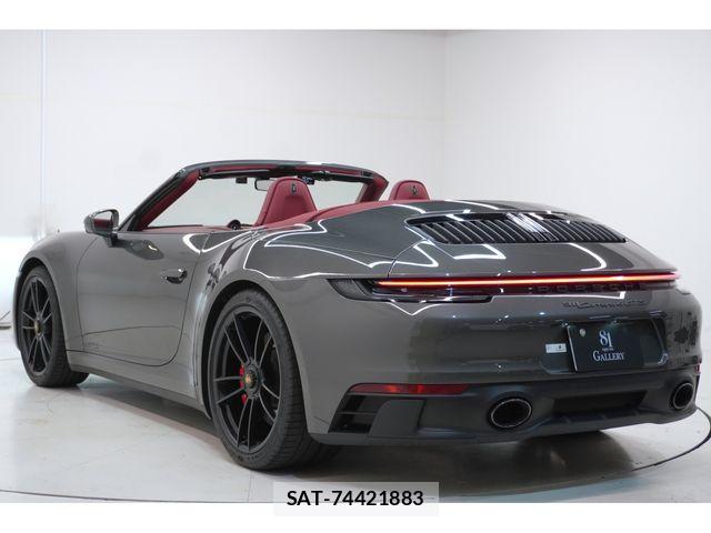 Porsche 911 2024-02 8526573-9