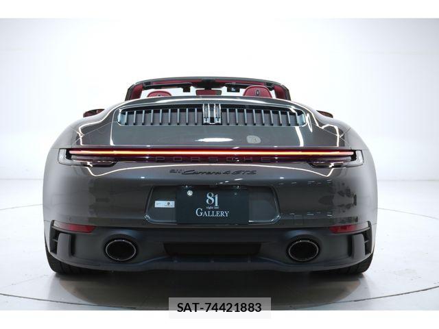 Porsche 911 2024-02 8526573-10