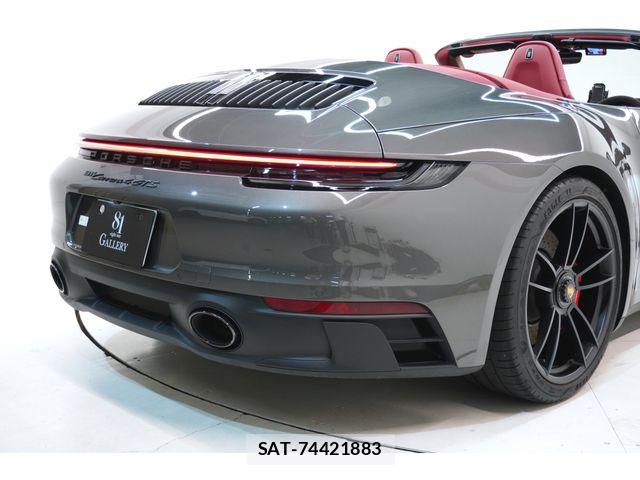 Porsche 911 2024-02 8526573-21