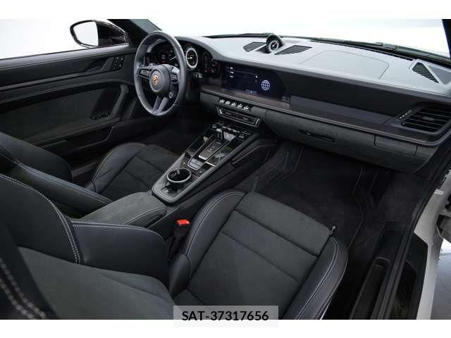 Porsche 911 2023-09 8563174-16