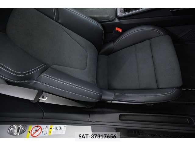 Porsche 911 2023-09 8563174-1