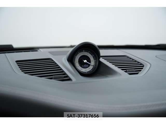 Porsche 911 2023-09 8563174-5