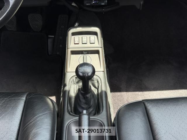 Porsche 911 1990-06 8628366-10