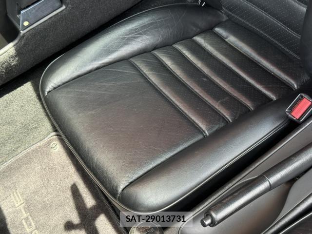 Porsche 911 1990-06 8628366-16