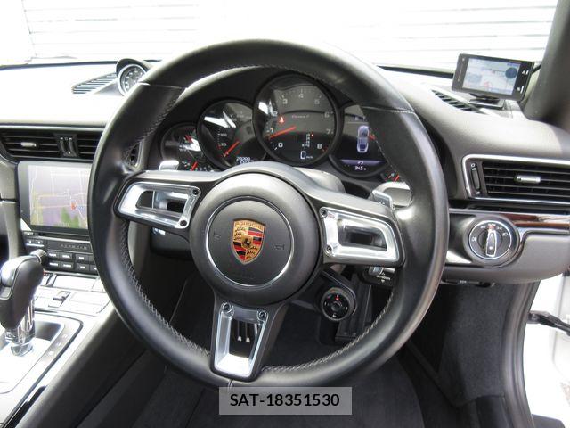 Porsche 911 2018-10 8628369-16