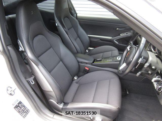 Porsche 911 2018-10 8628369-21