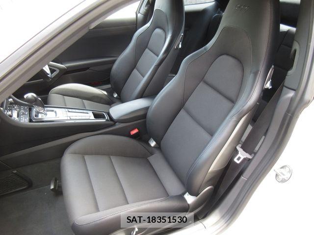 Porsche 911 2018-10 8628369-22