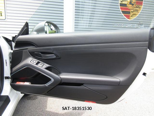 Porsche 911 2018-10 8628369-25