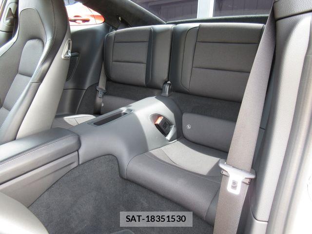 Porsche 911 2018-10 8628369-27
