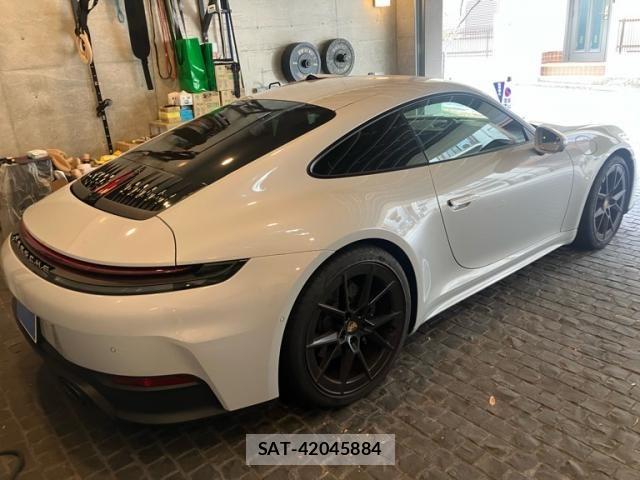 Porsche 911 2025-02 8660964-9