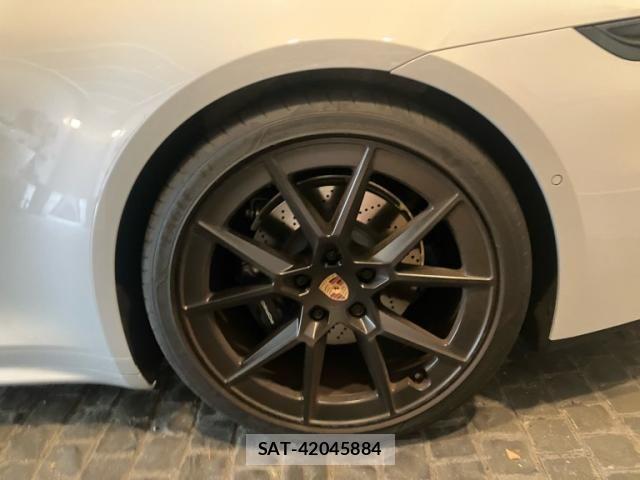 Porsche 911 2025-02 8660964-3