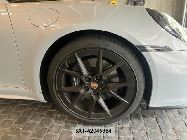 Porsche 911 2025-02 8660964-4
