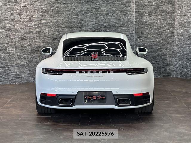 Porsche 911 2024-07 8660966-22