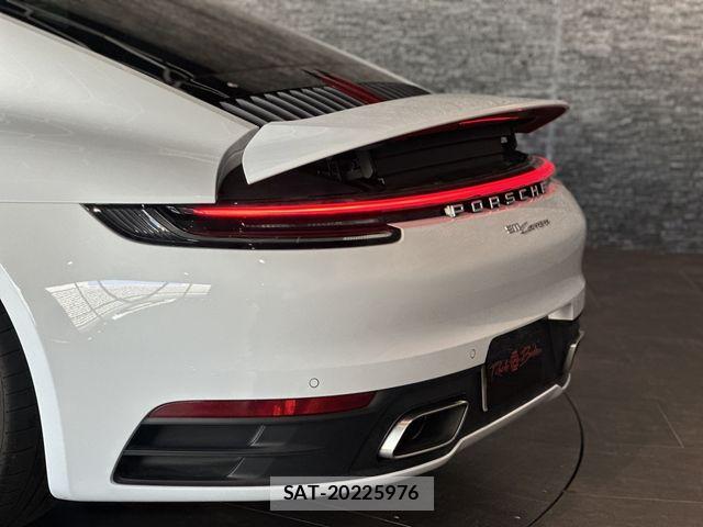 Porsche 911 2024-07 8660966-29