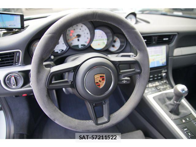 Porsche 911 2018-12 8686282-11