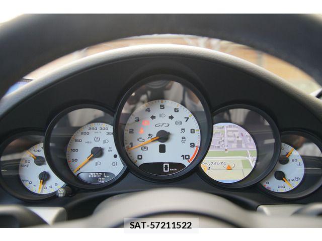 Porsche 911 2018-12 8686282-12