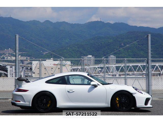 Porsche 911 2018-12 8686282-3