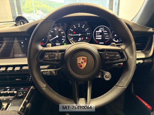 Porsche 911 2024-02 8745201-11