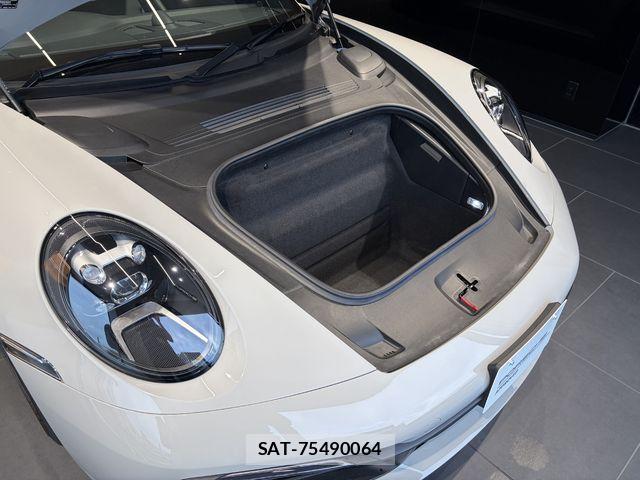 Porsche 911 2024-02 8745201-8