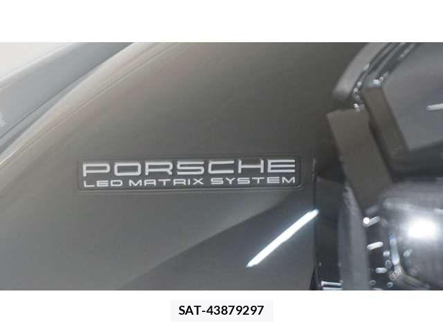 Porsche 911 2023-09 8745203-11