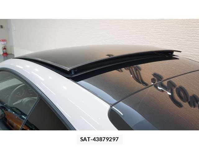 Porsche 911 2023-09 8745203-2
