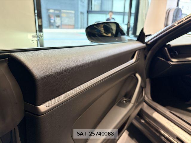 Porsche 911 2024-11 8745200-17