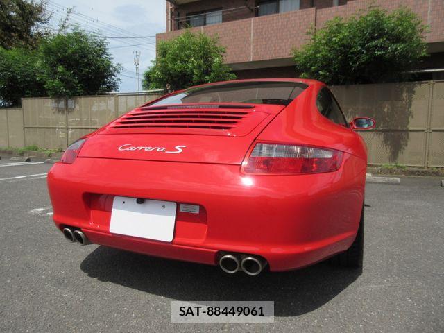 Porsche 911 2005-01 8745205-13