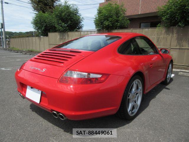 Porsche 911 2005-01 8745205-14