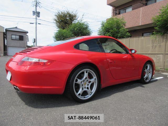 Porsche 911 2005-01 8745205-15