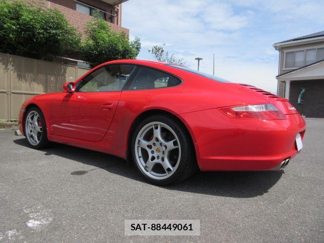 Porsche 911 2005-01 8745205-17