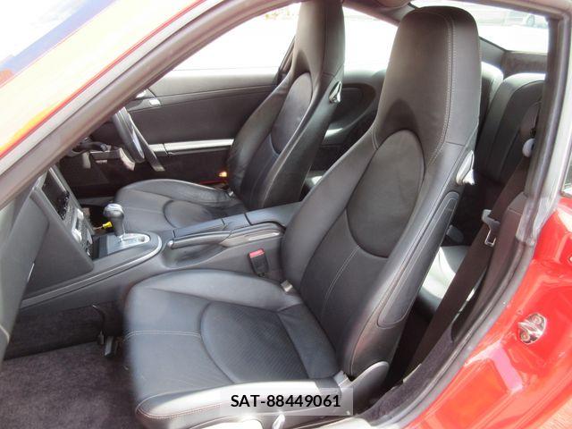 Porsche 911 2005-01 8745205-24
