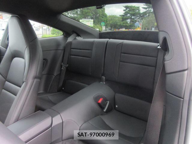 Porsche 911 2024-07 8745202-16