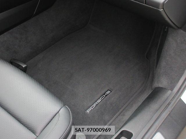Porsche 911 2024-07 8745202-20