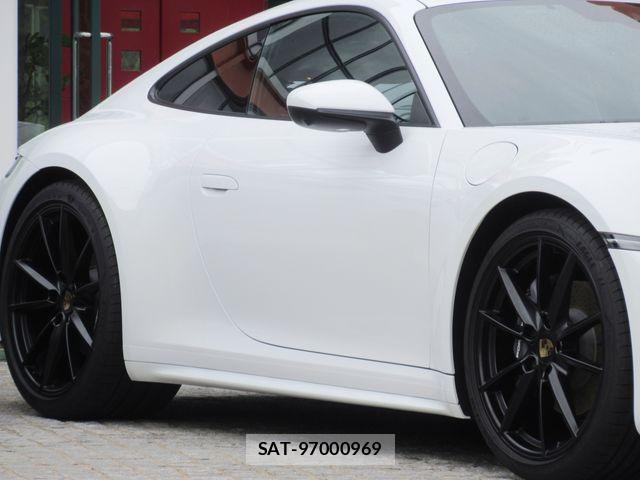 Porsche 911 2024-07 8745202-7