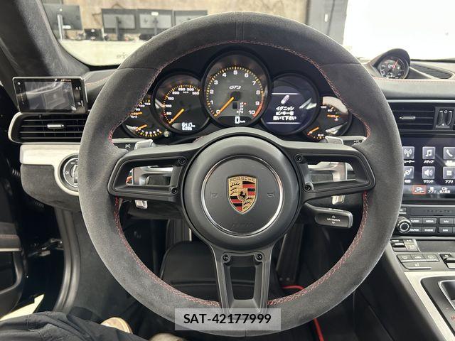 Porsche 911 2017-12 8745199-14
