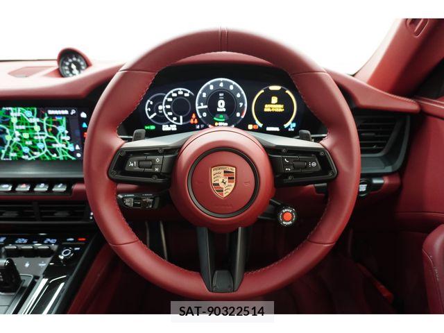 Porsche 911 2025-11 8831074-10