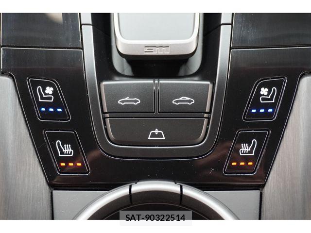 Porsche 911 2025-11 8831074-21