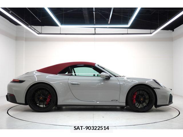 Porsche 911 2025-11 8831074-7