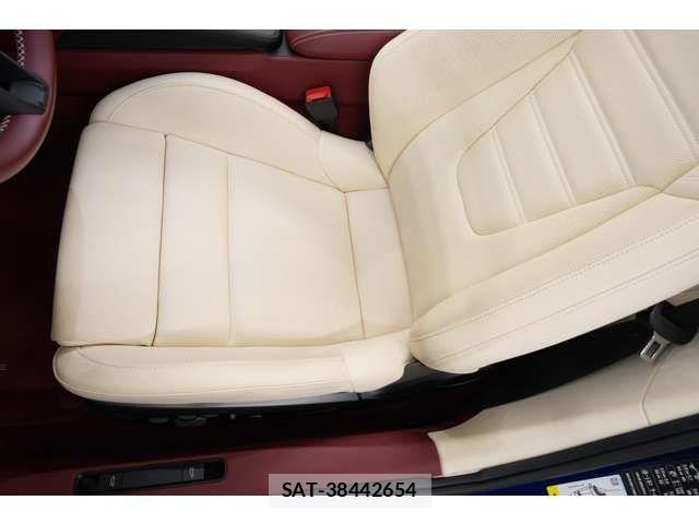Porsche 911 2023-07 8850351-4